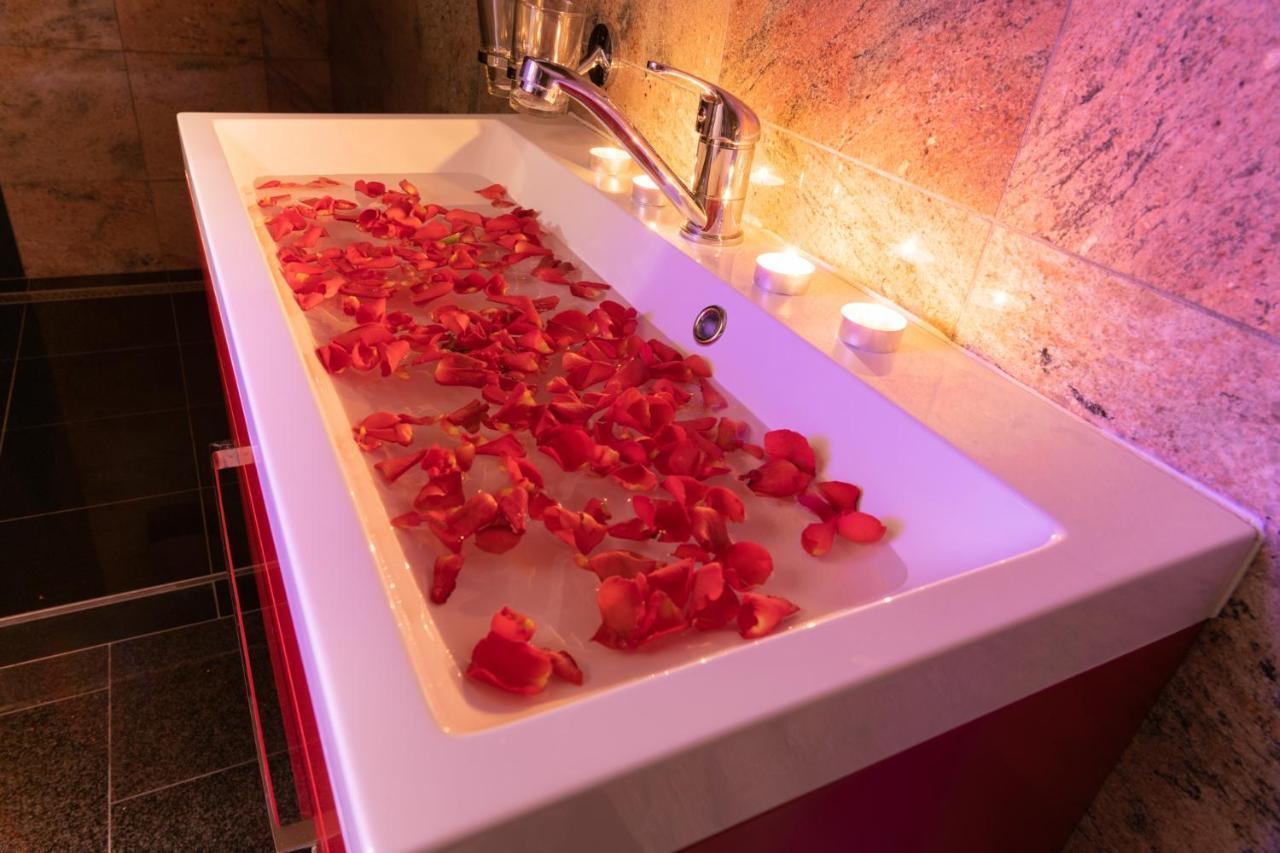 Romanticky Wellness Suite Hotel Heinz Dobris Zewnętrze zdjęcie