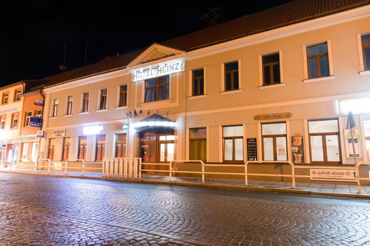 Romanticky Wellness Suite Hotel Heinz Dobris Zewnętrze zdjęcie
